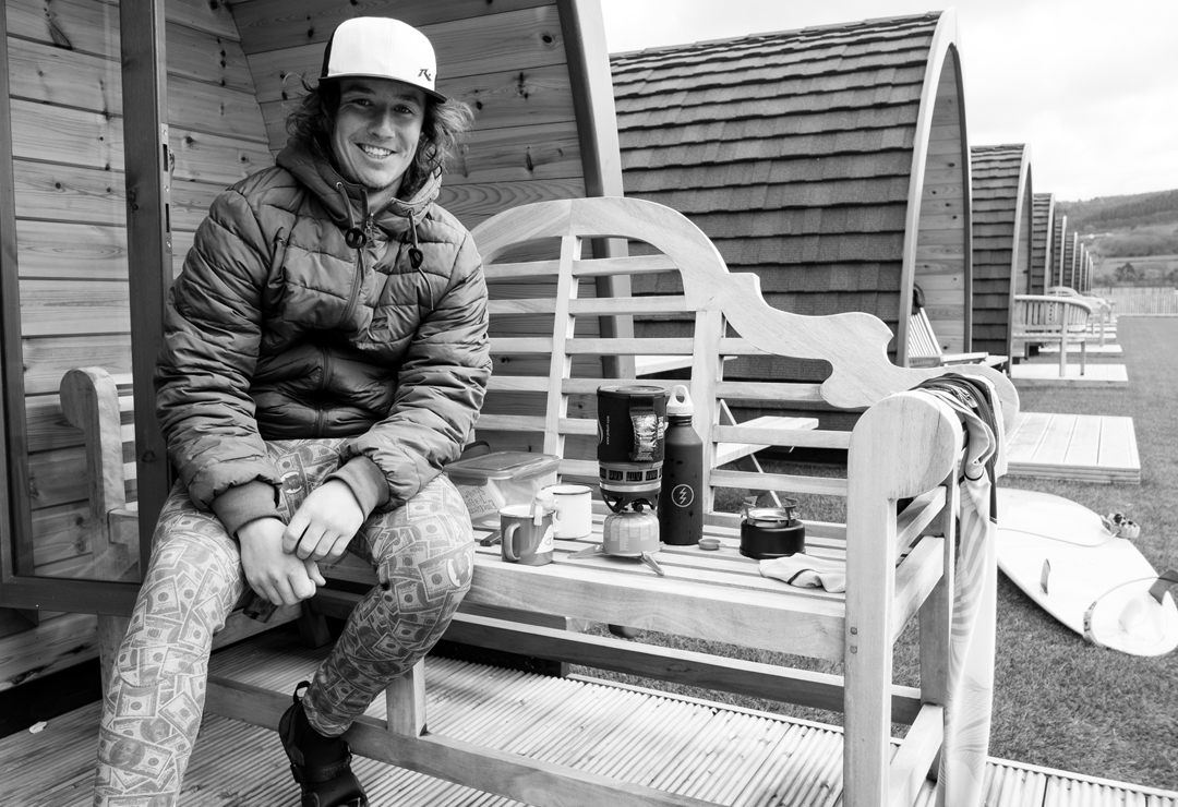 even the fucking grass is fake